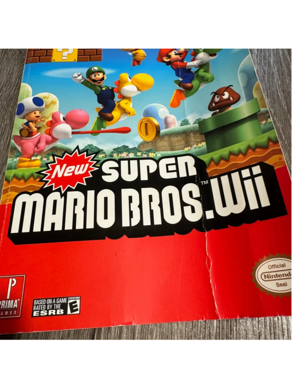 Prima Games New Super Mario Bros. Wii Strategy Guide Book